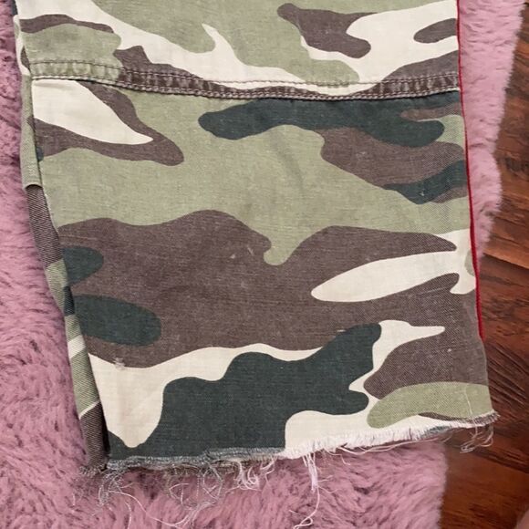 Mother Camouflage Distressed The No Zip Misfit Manmade Cutoff - Picture 7 of 14